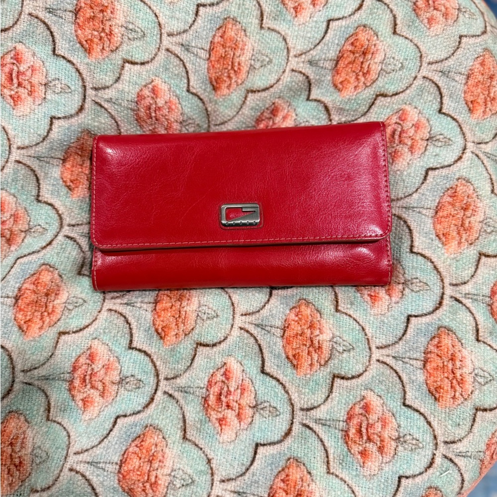 Guess Red Leather Wallet – Classic Logo Clutch Wallet